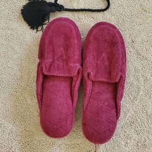 NEW Victoria's Secret Red Slippers Slip On Size Medium W/tags